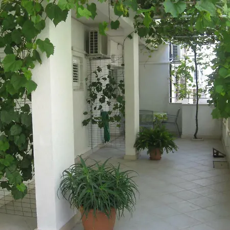 Apartment Dariana Makarska